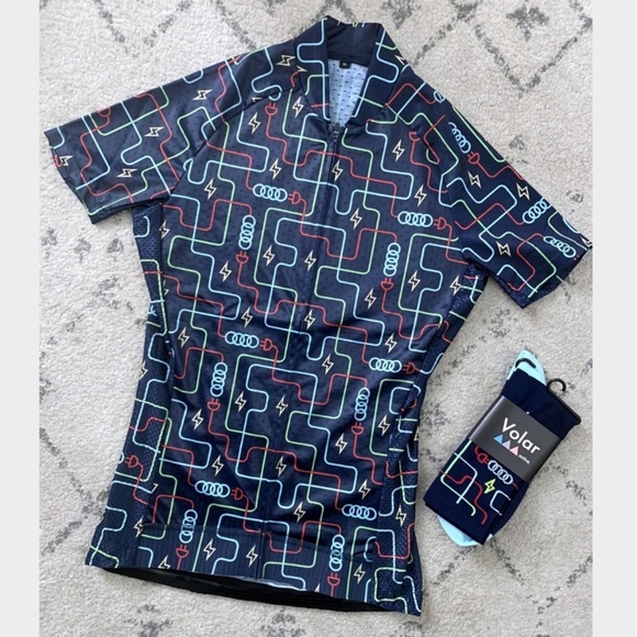 AUDI Pac-Man Cycling Jersey 2019 + Volar Socks - Picture 1 of 5